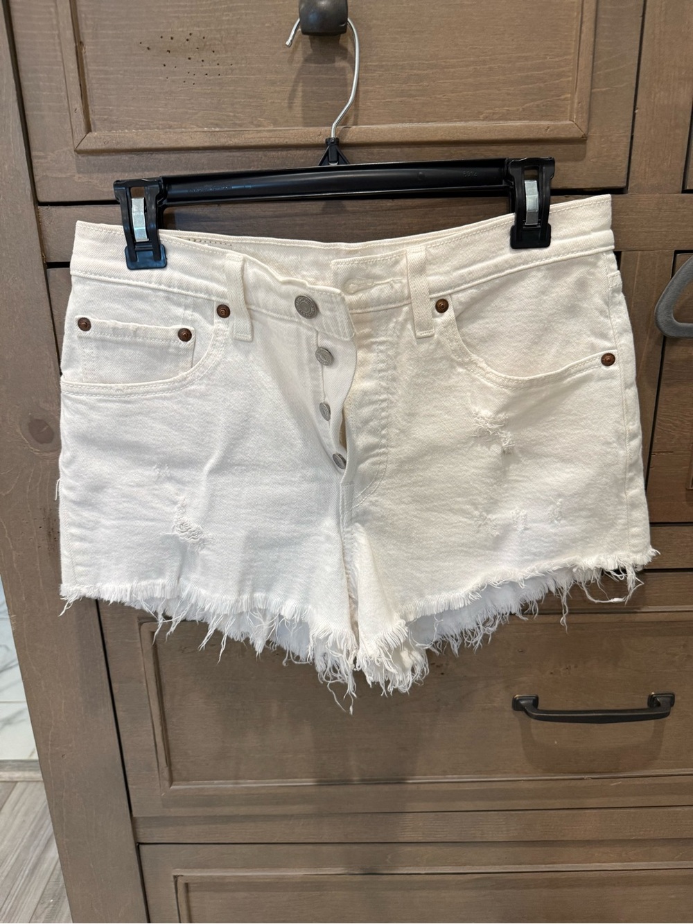 Levi's White High-Rise Frayed Button-Front Denim Shorts